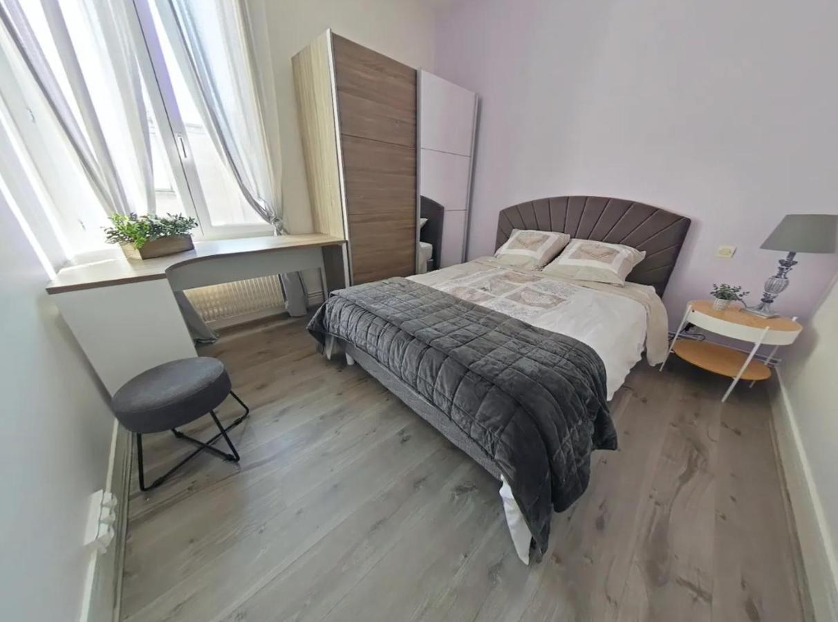 Apartamento Logement Place D'Erlon Hypercentre Avec Balcon Reims Exterior foto