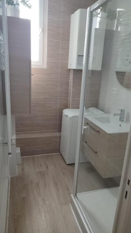 Apartamento Logement Place D'Erlon Hypercentre Avec Balcon Reims Exterior foto